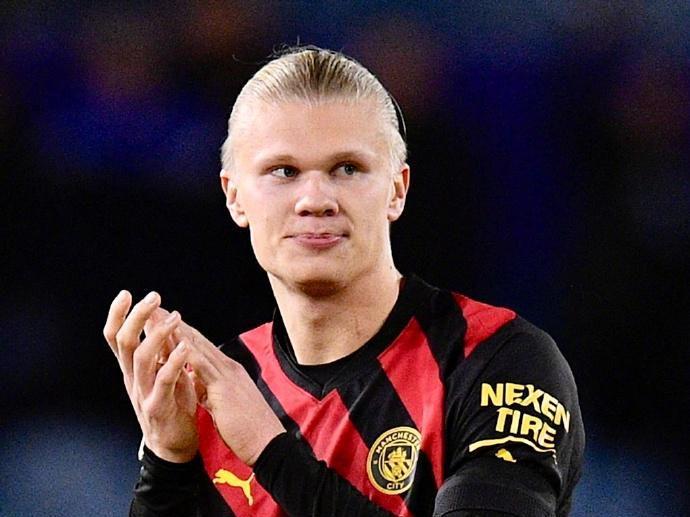 星空体育-瓜式曼城关键战掉链子，哈兰德隐身无作为，争冠希望已大幅缩水